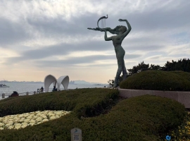 【武孝君诗歌】春风撩动琴女心（二）