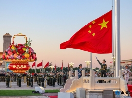 【芸竹诗词】七律  国庆抒怀