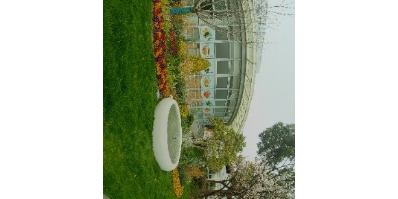 【小桥流水现代诗歌】《园中漫步》