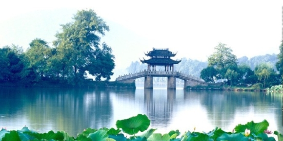 【徐东风诗歌】夏天总有一些好消息