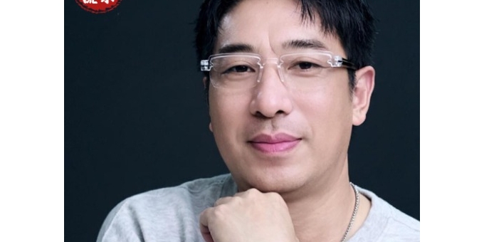 【小桥流水现代诗歌】《扫落叶》