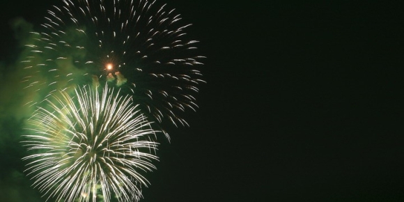 【周炜才诗词】七律·闽江焰花秀