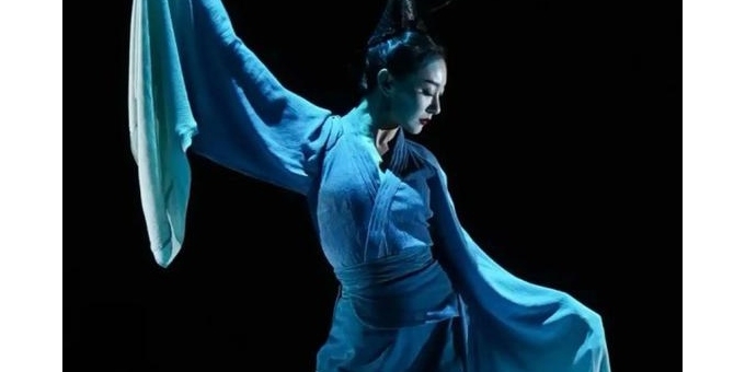 【徐东风诗歌】只此青绿之《青绿》