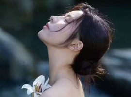 【徐东风散文】弯路有景，花落留香