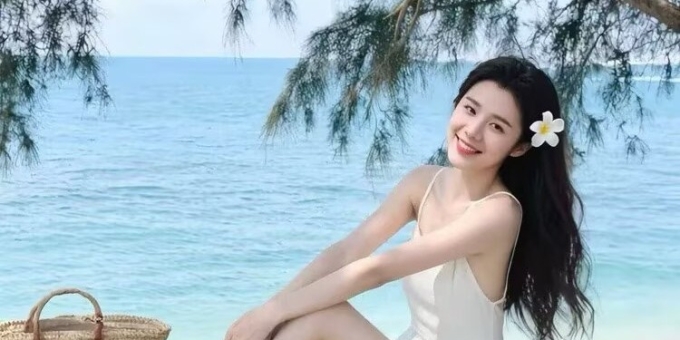 【徐东风诗歌】八月的意向