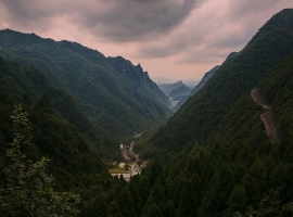 娄山关前唱大风
