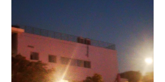 【芸竹诗歌】路灯