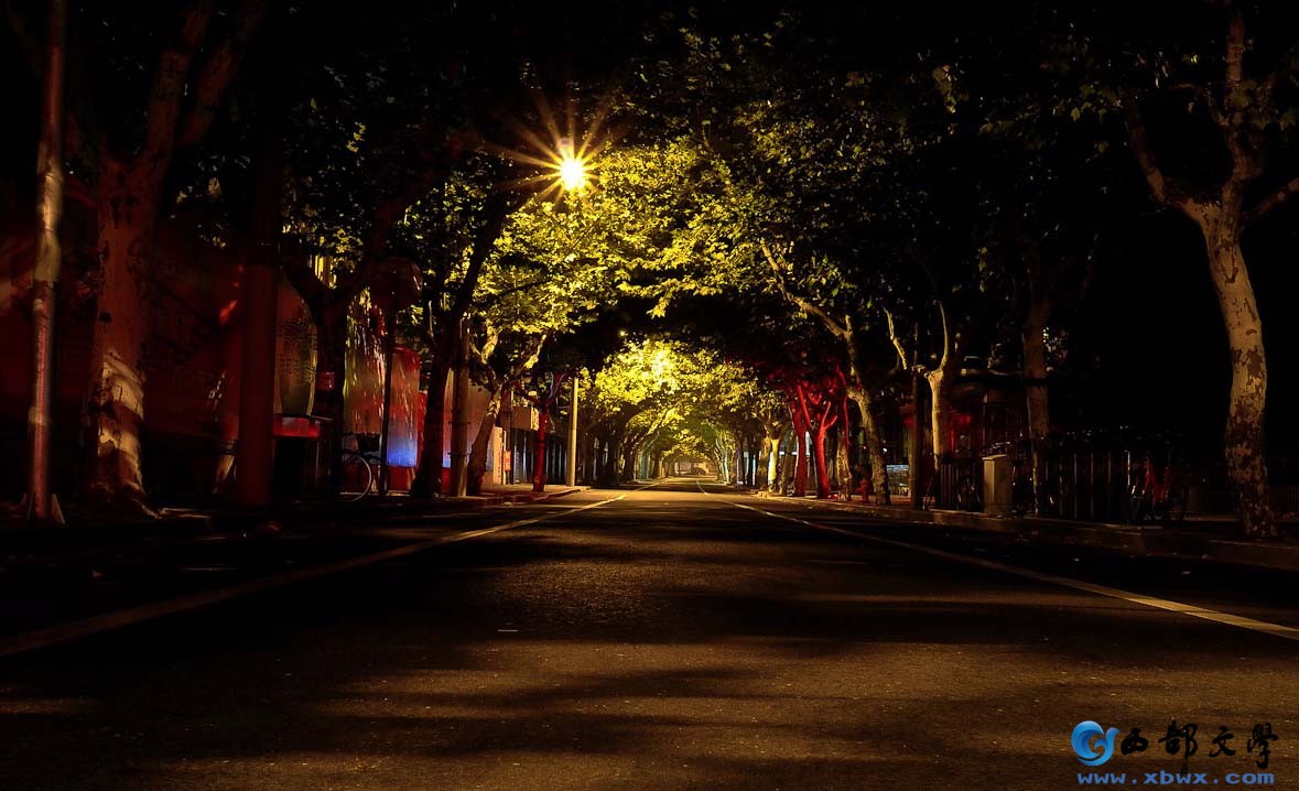 午夜，不该有尘埃