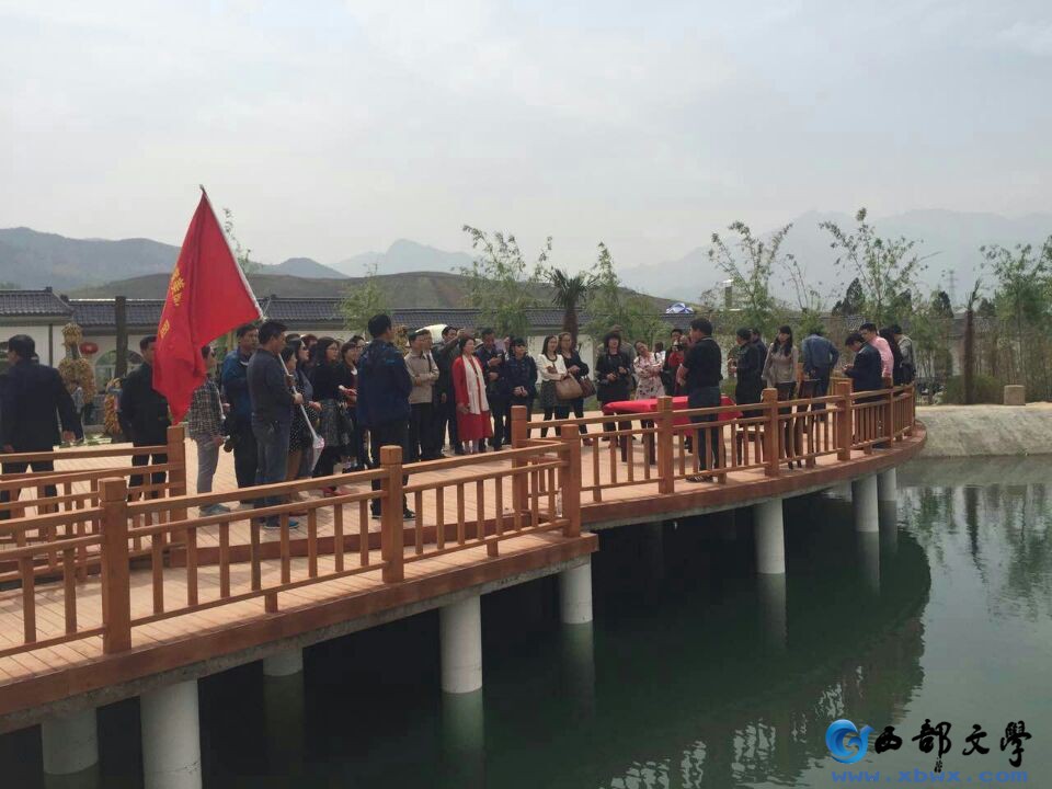 QQ图片20160413063759.jpg