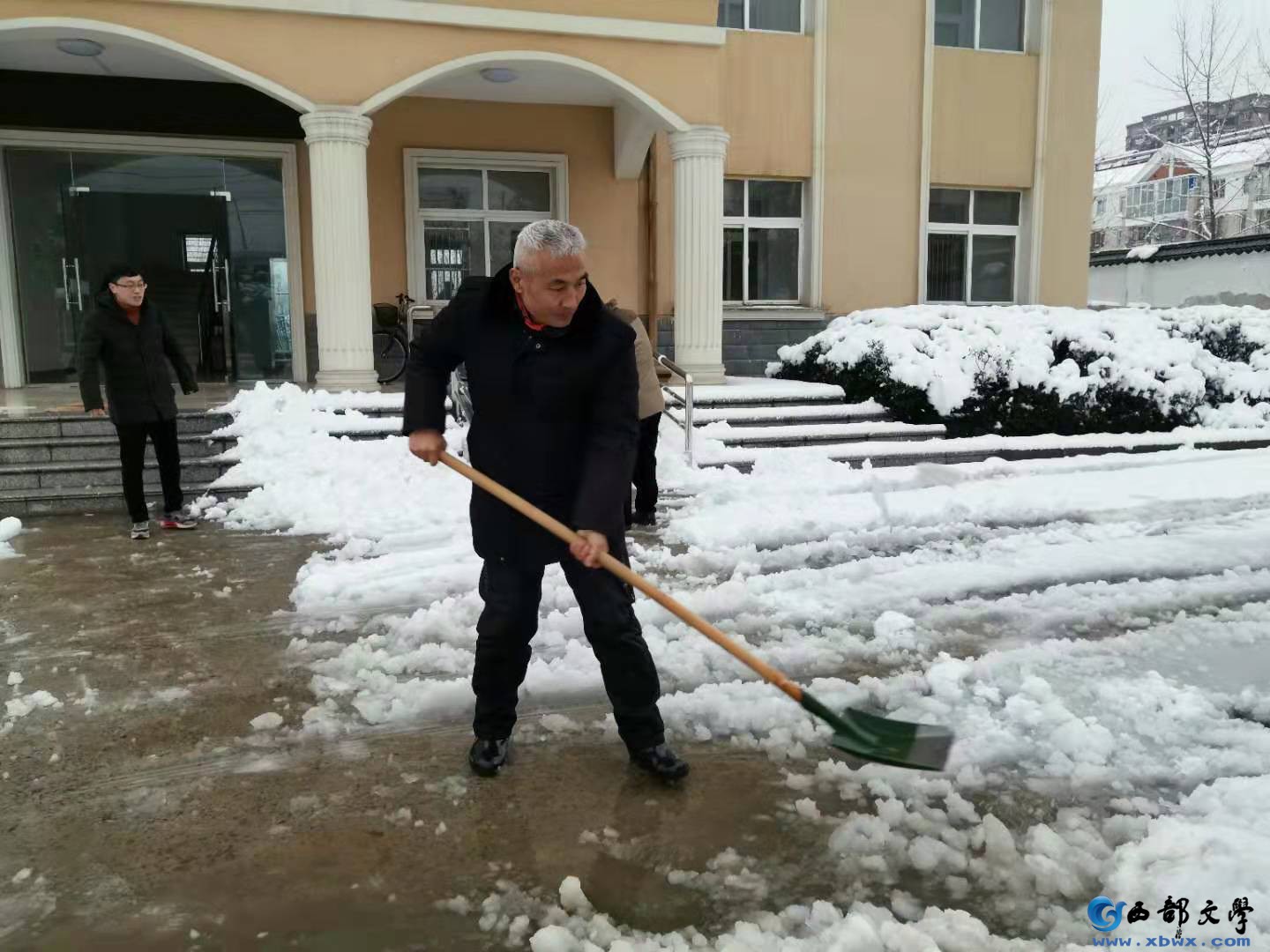 铲雪2.jpg