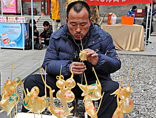 下载 (4).jpg
