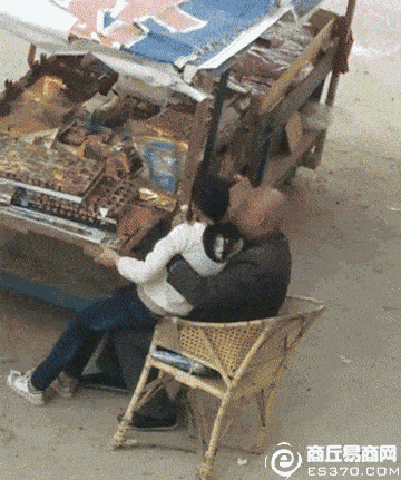 d3d6edccbda04d3b9fd740a68b5688d9_th.gif